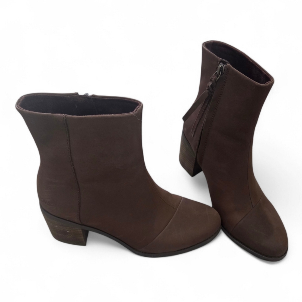🎉 3/$60 Toms Brown Vegan Suede Heeled Booties Size 7.5 - Picture 2 of 10